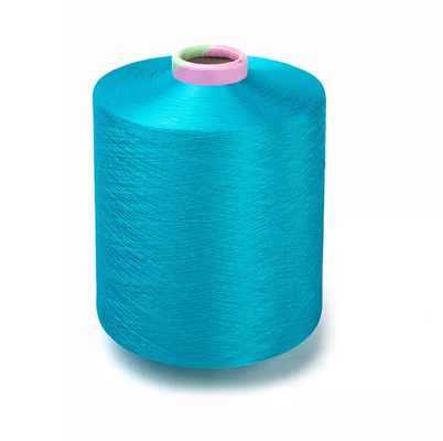 Les hautes chaussettes colorées de polyester de ténacité bavardent l'absorbant d'humidité d'hydrate tourné